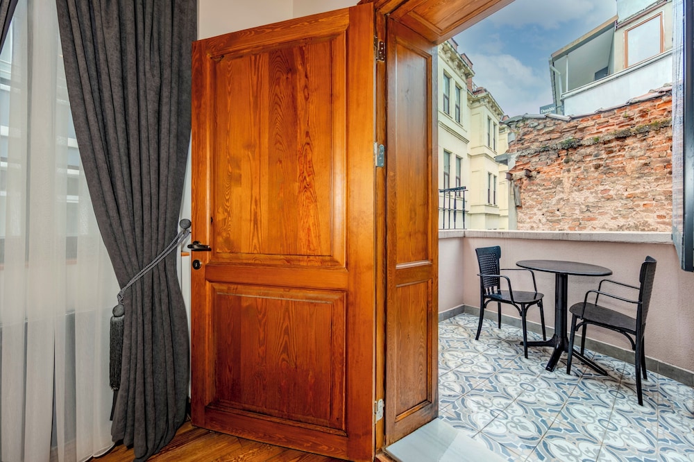Elmirapera Hotel Spa 40/50