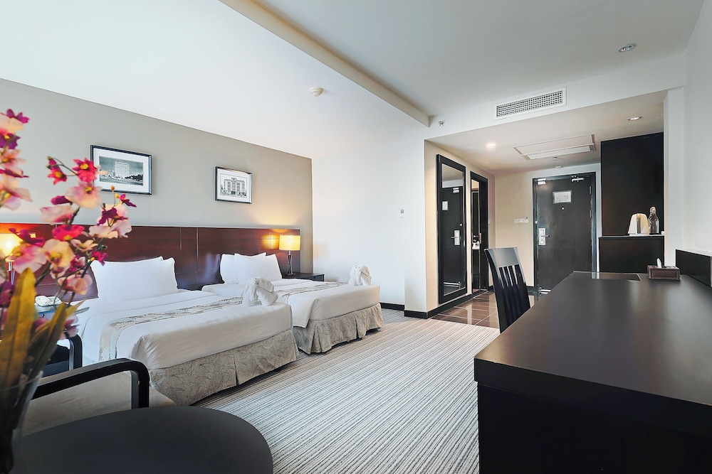 Hotel Sixty3 22/52