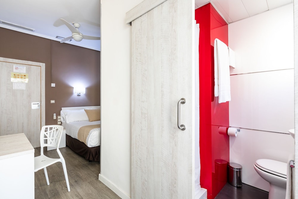 Sweet Hotel Continental 36/39