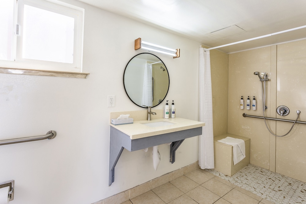 Coastal Breeze Inn Morro Bay Ca 43/47