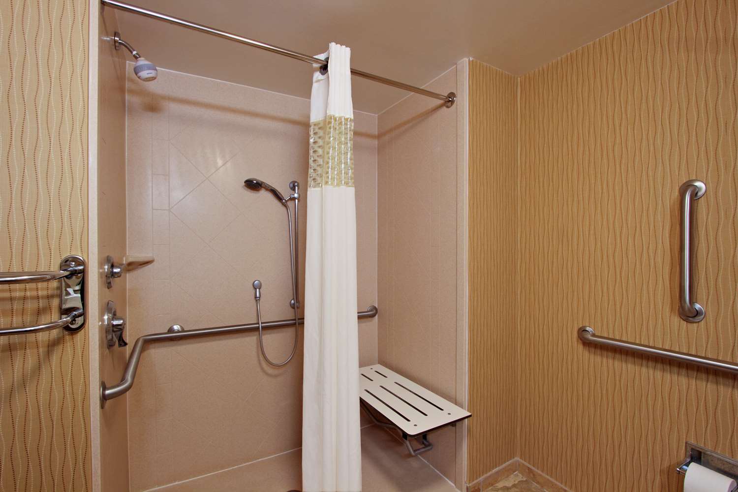 Hampton Inn Suites Exmore Eastern Shore 40/42