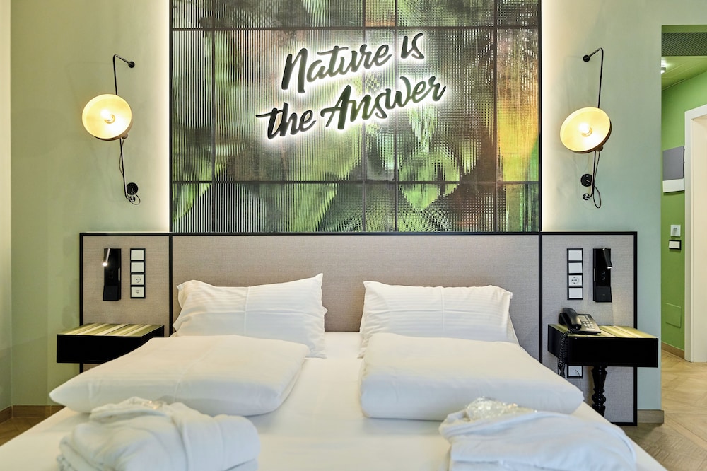 Superior, King Bed, Bath and Shower، Parc Hotel Flora 8/10