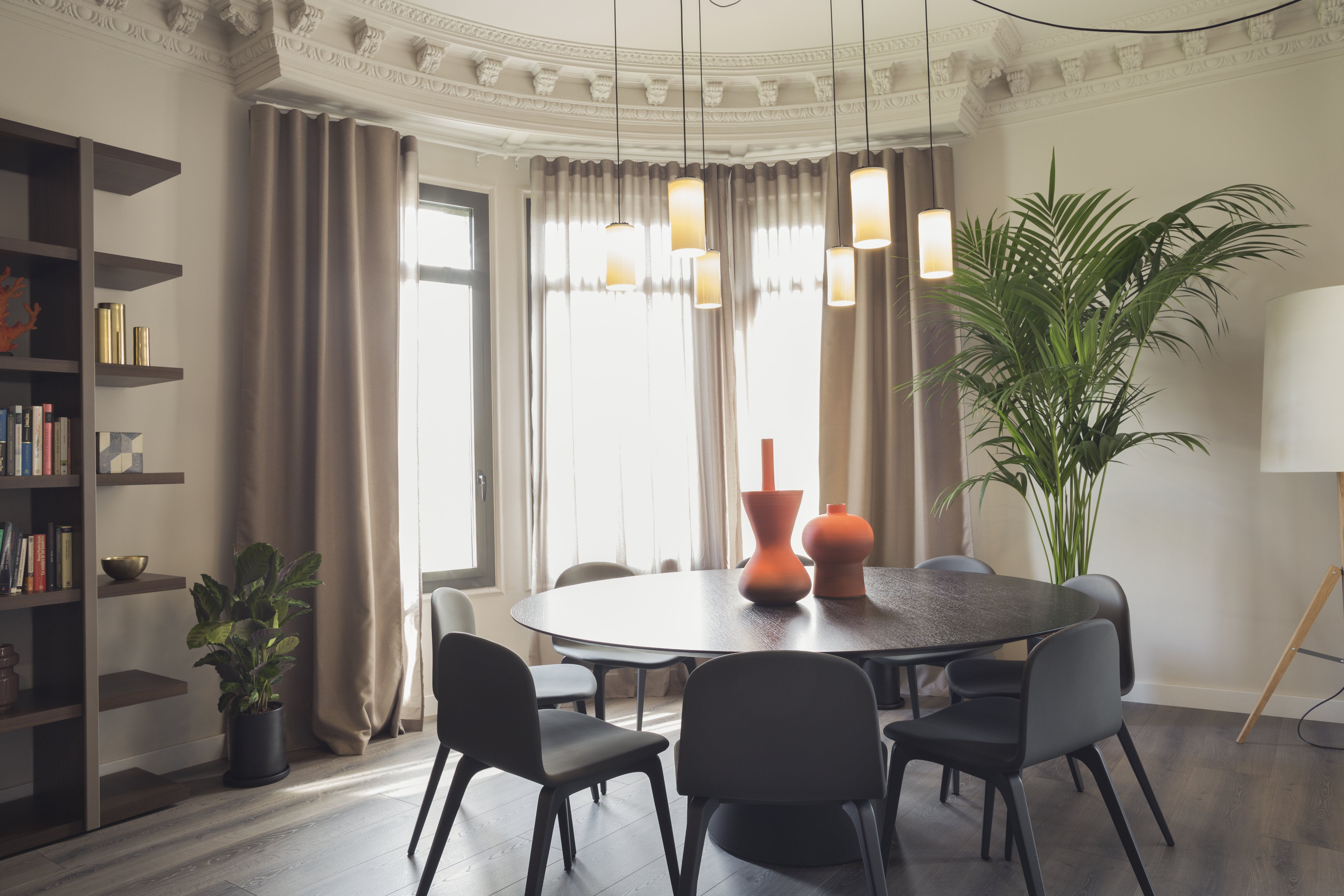 CASAGRAND LUXURY SUITES 50/76