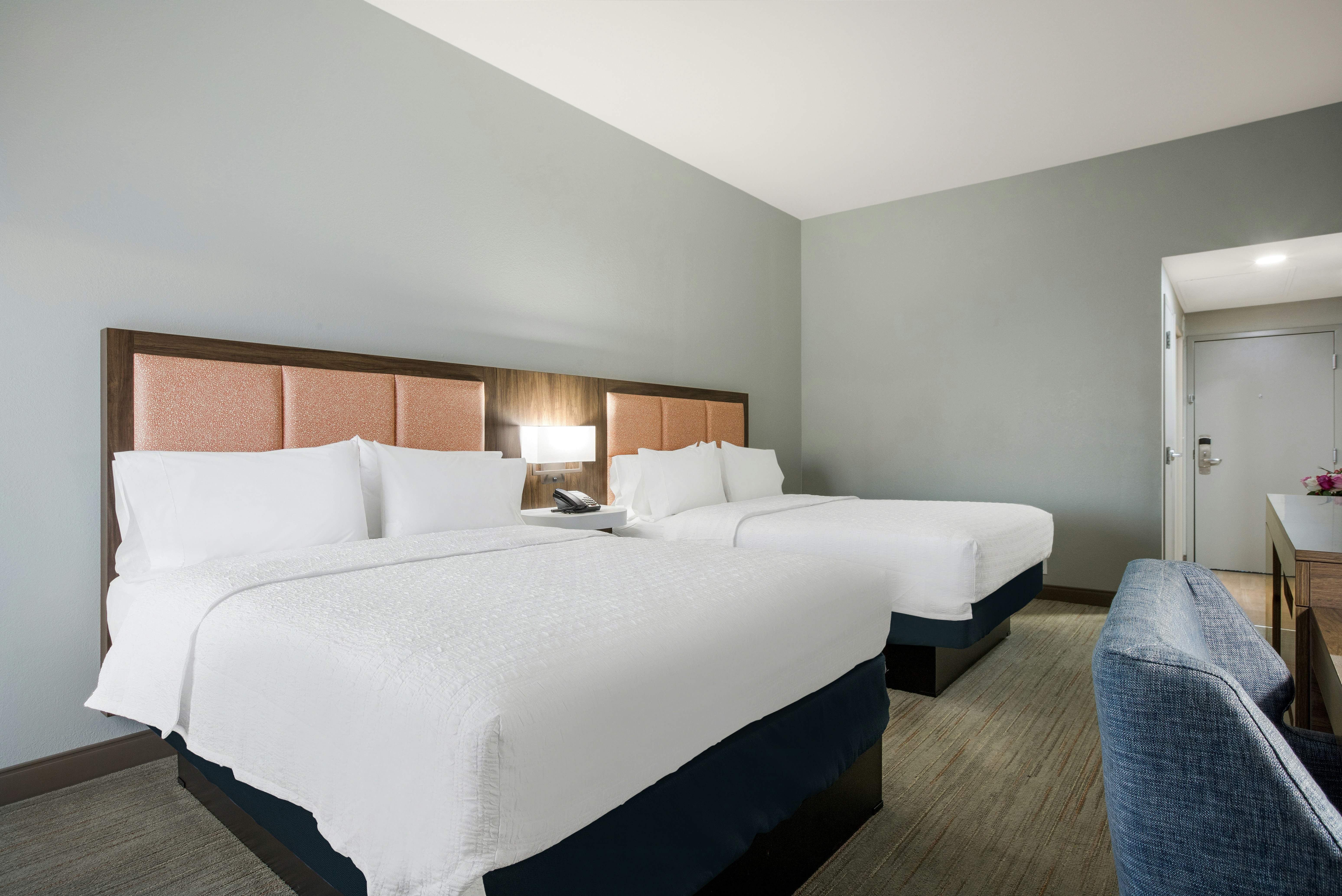 Hampton Inn Linden 19/75