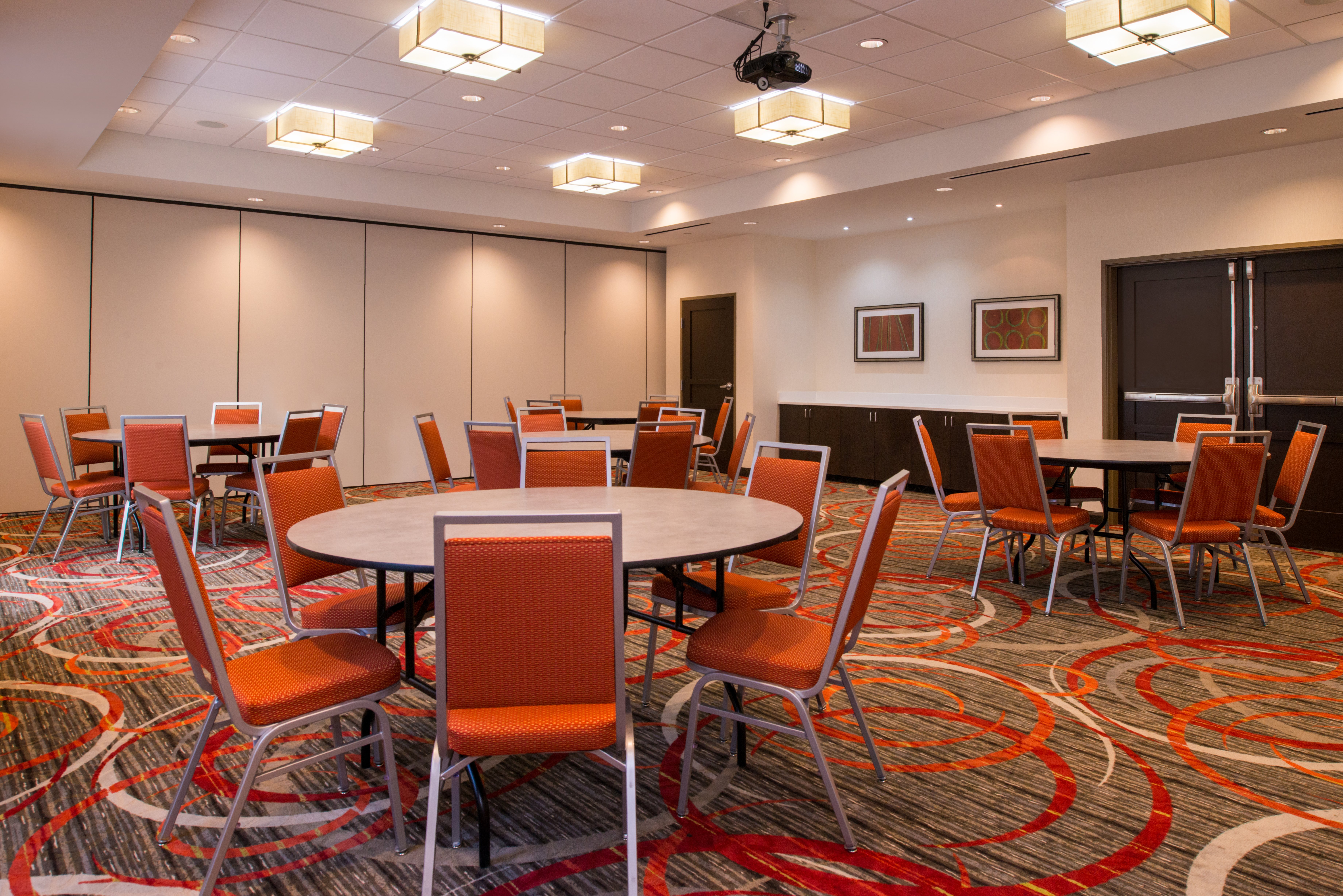 Holiday Inn Express Suites Monroe 55/58
