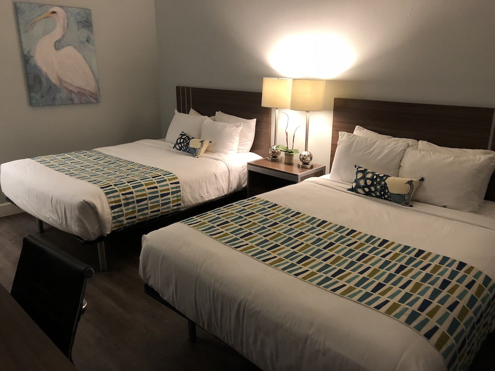 Sand Dollar Inn 17/60