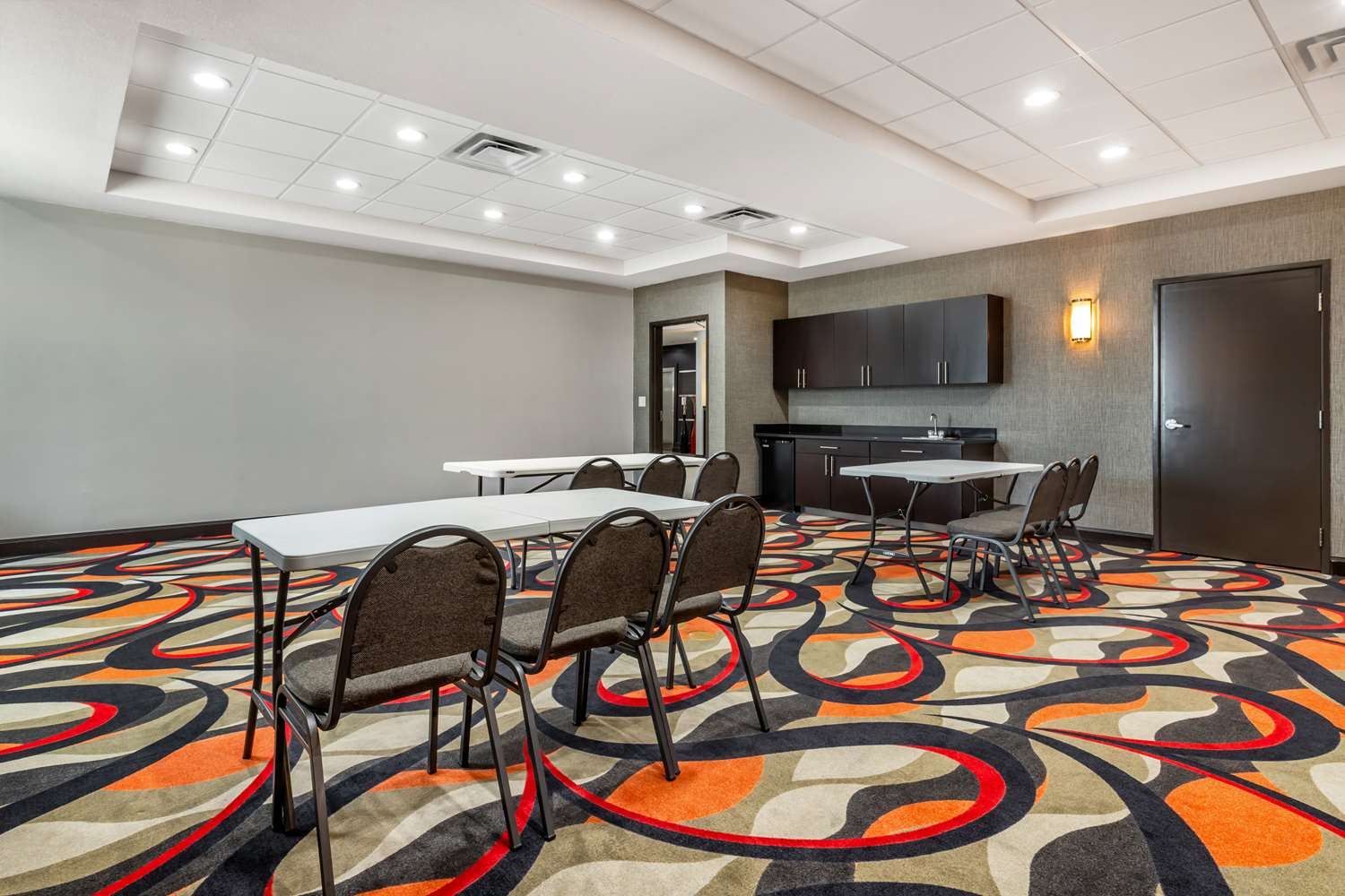 Best Western Plus Coweta's 1St Hotel 22/25