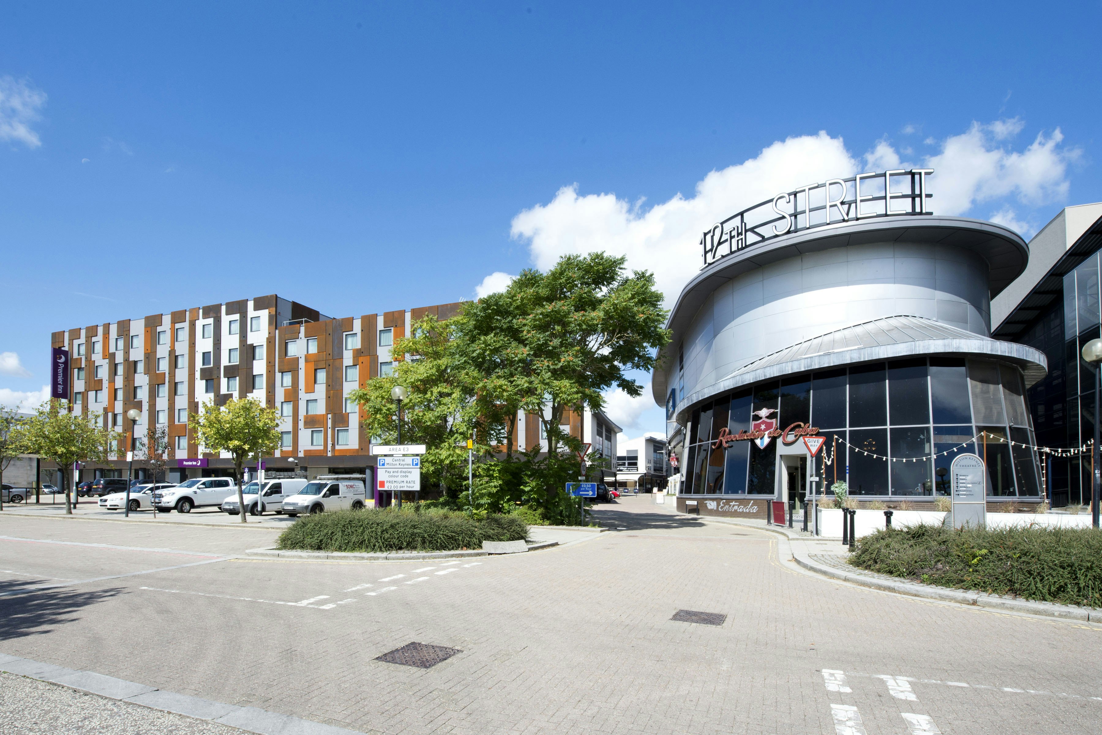 Premier Inn Milton Keynes (Theatre District) 37/41