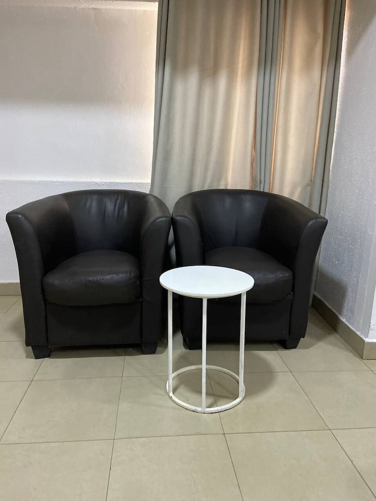 Solitude Hotel Yaba 26/50