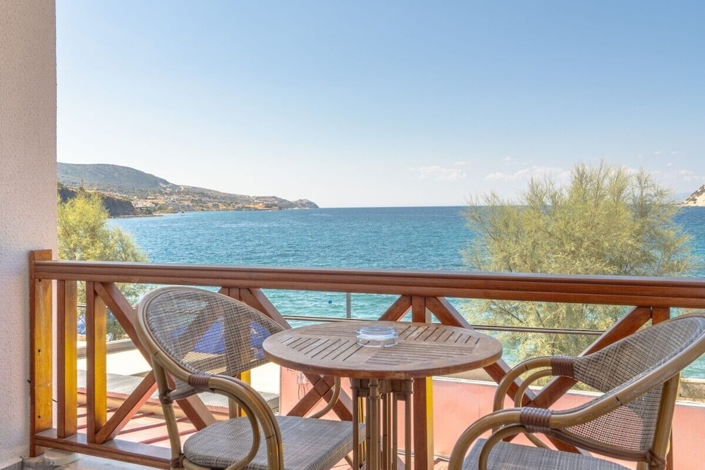 Rota Otel Karaburun 24/34
