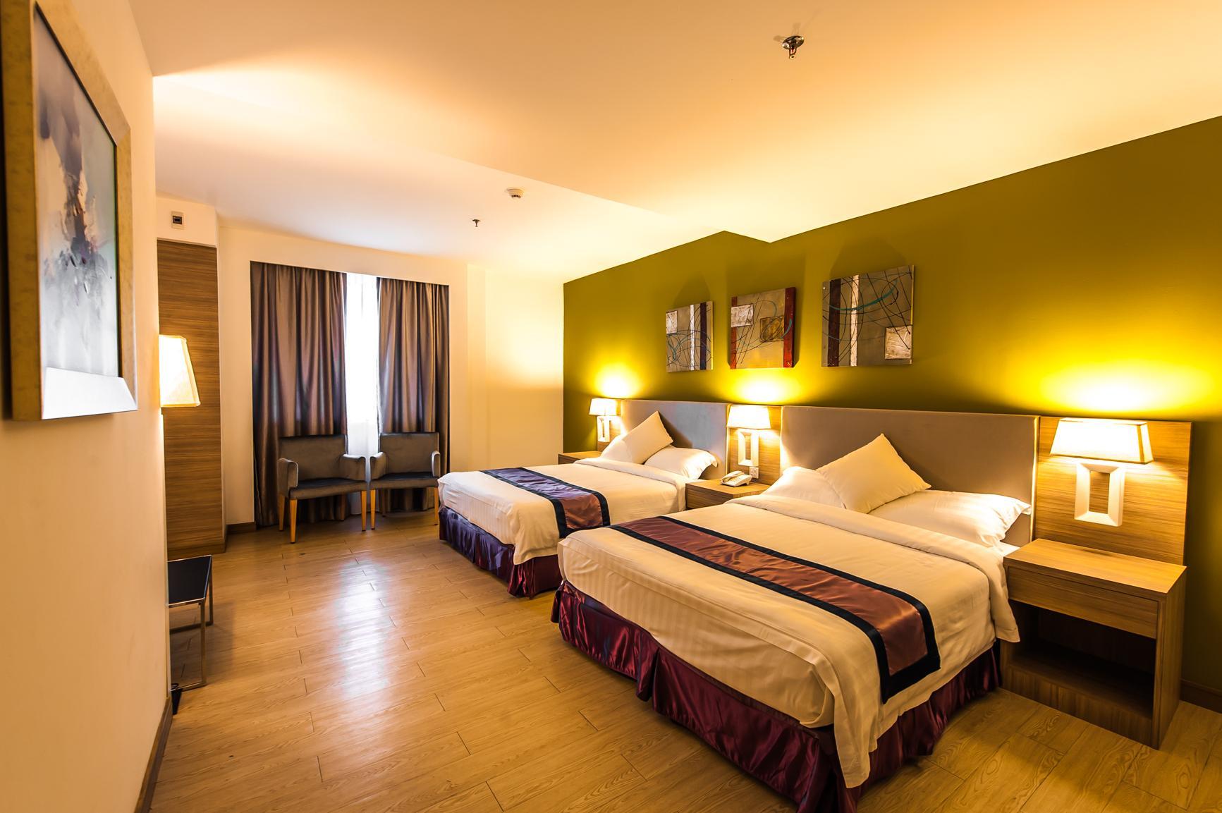 Executive, 2 Queen Beds