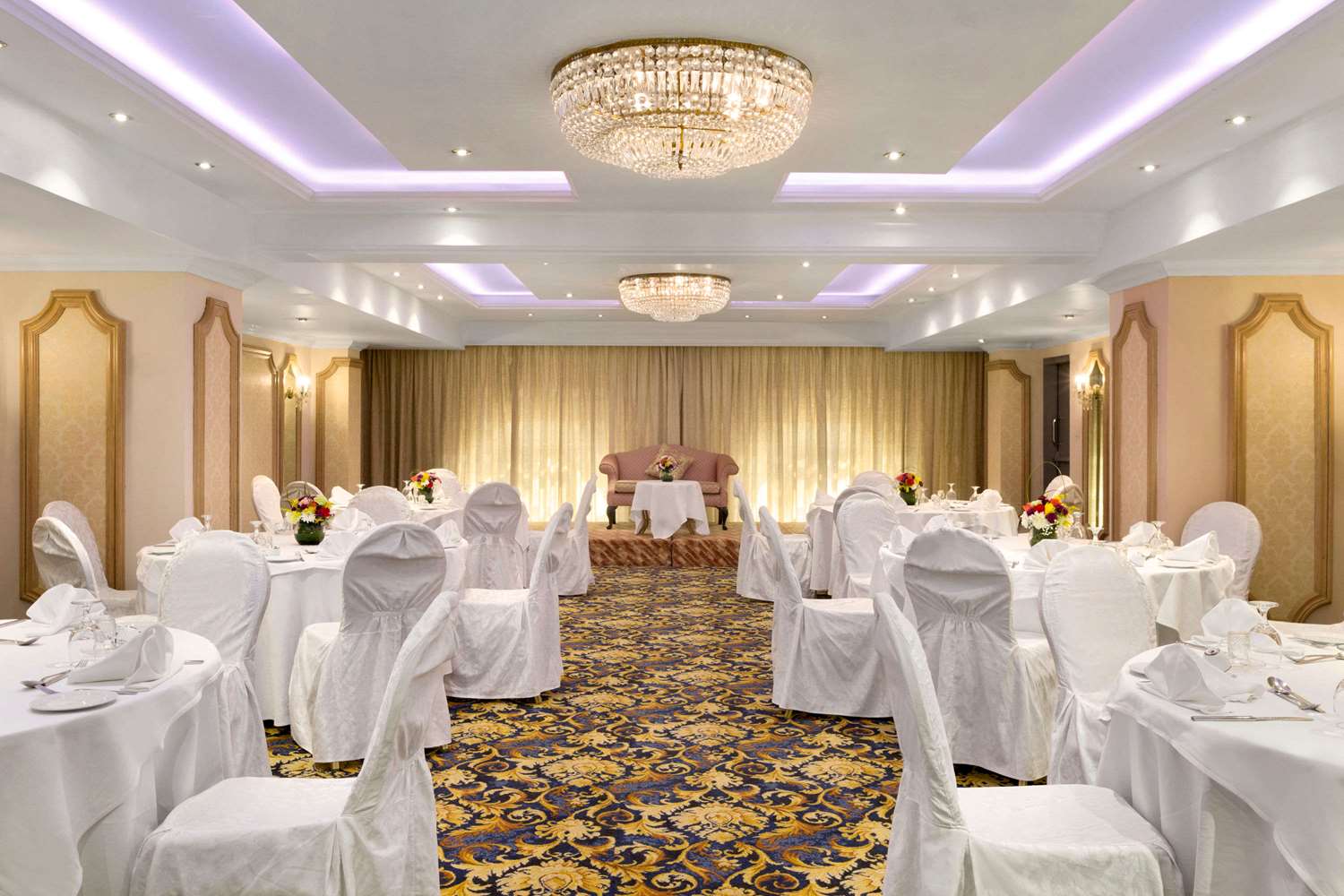 Hawthorn Suites By Wyndham Al Khobar 43/43