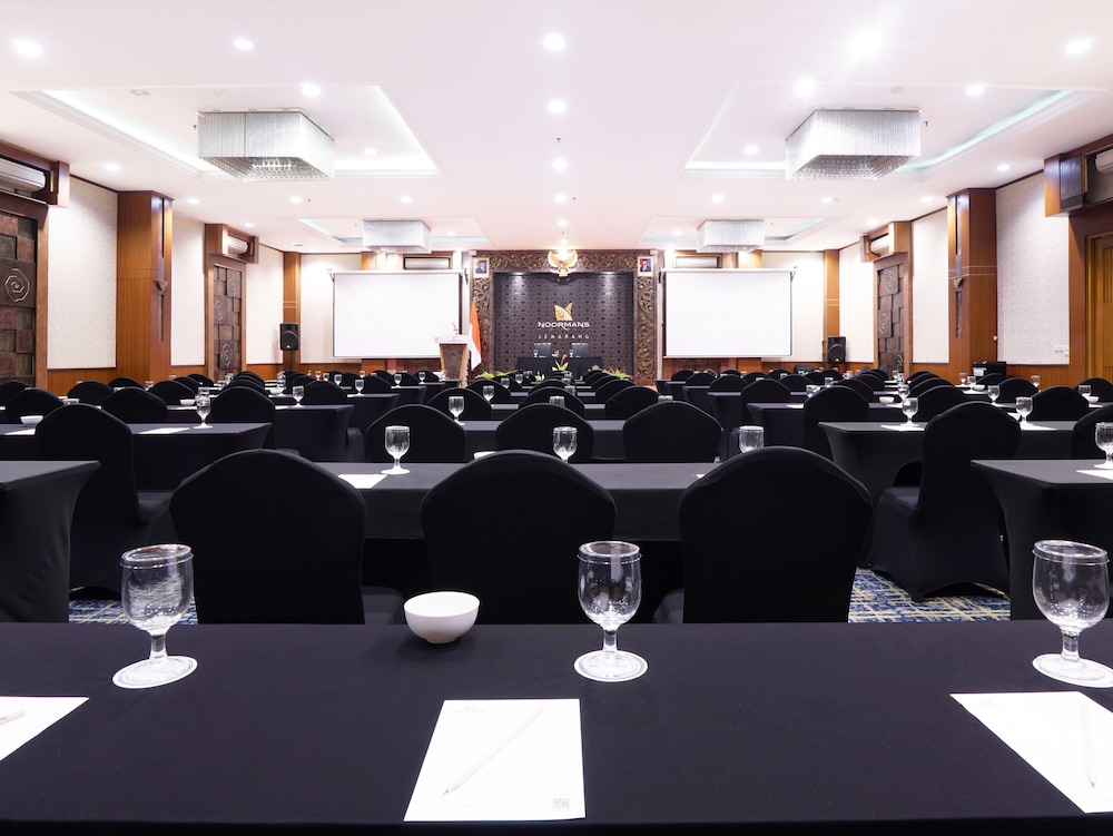 Noormans Hotel Semarang 59/69