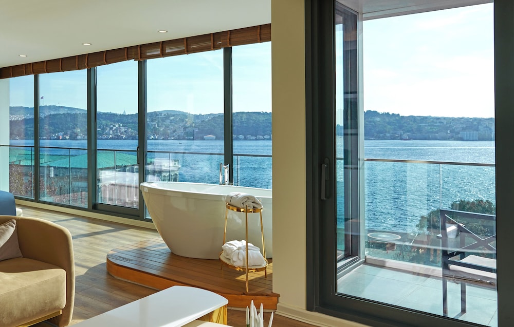 Ciragan Hotel Bosphorus Istanbul 45/68