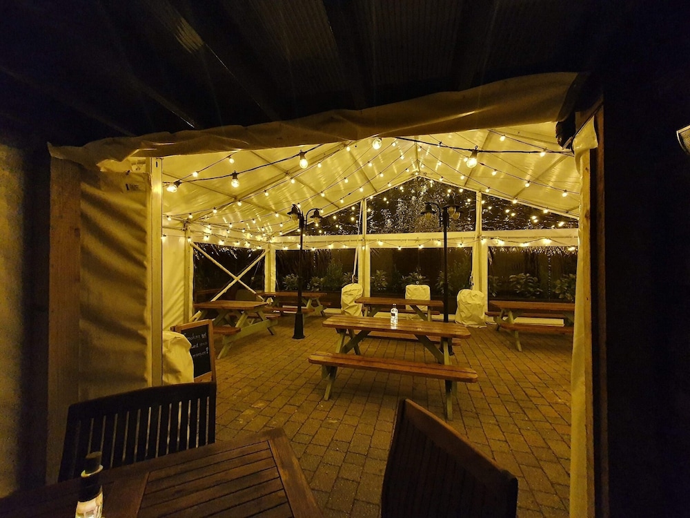 The Rose and Crown 30/49