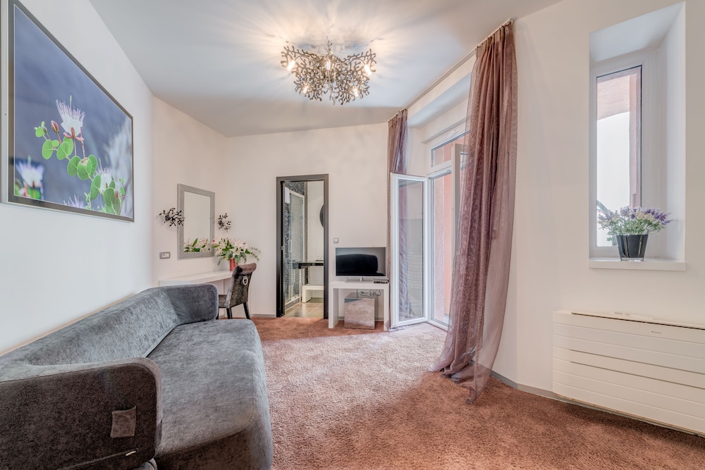 Starlight luxury rooms 31/50