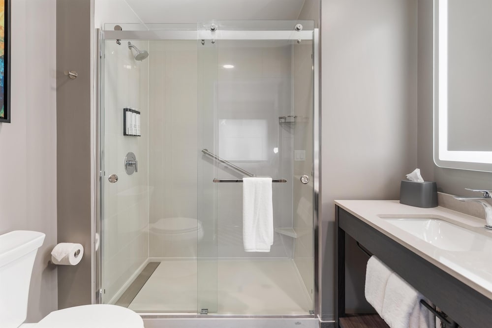 Hyatt House Thunder Bay 48/50