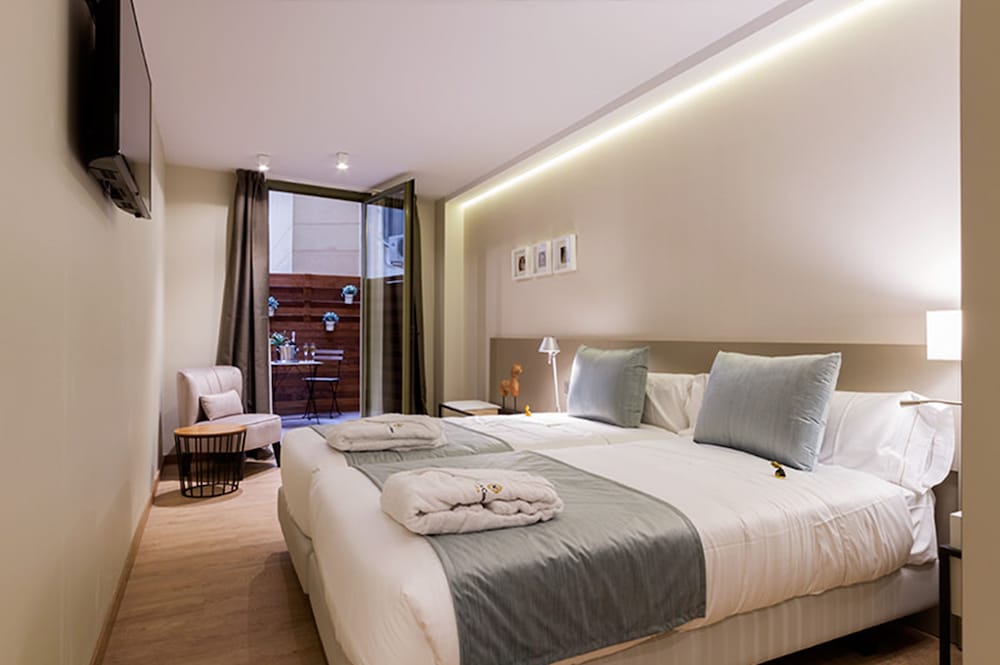 ROOM, DOUBLE BED, INNER COURTYARD VIEW, TERRACE, GROUND FLOOR