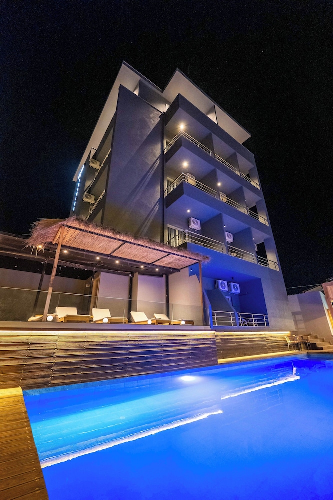 Hotel Piramida 2/50