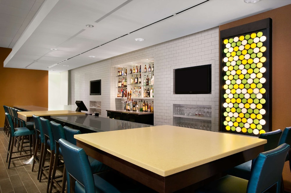 Aviator Hotel & Suites, Bw Signature Collection 29/38