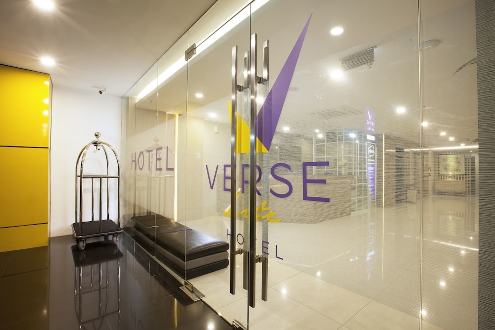 Verse Lite Hotel Gajah Mada 12/67