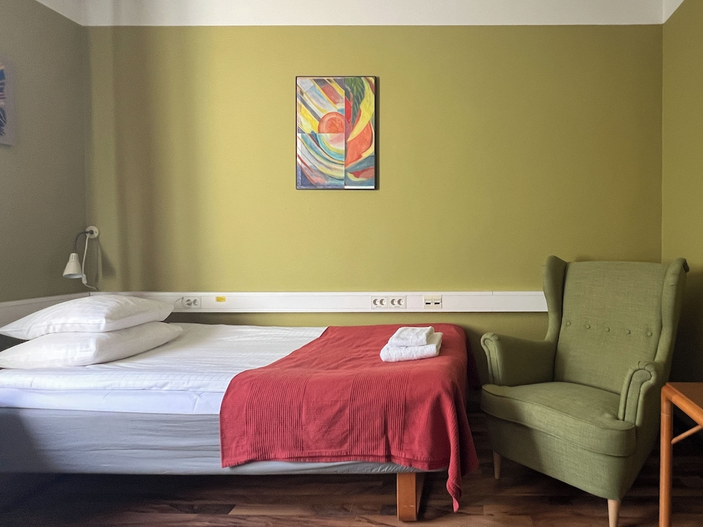Standard, Twin Beds, Shared Bathroom, Reimersholme Hotel 8/10