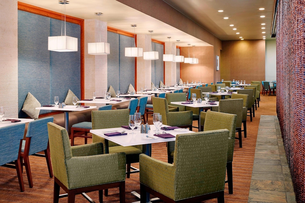 Westin Atlanta Airport Hotel 30/34