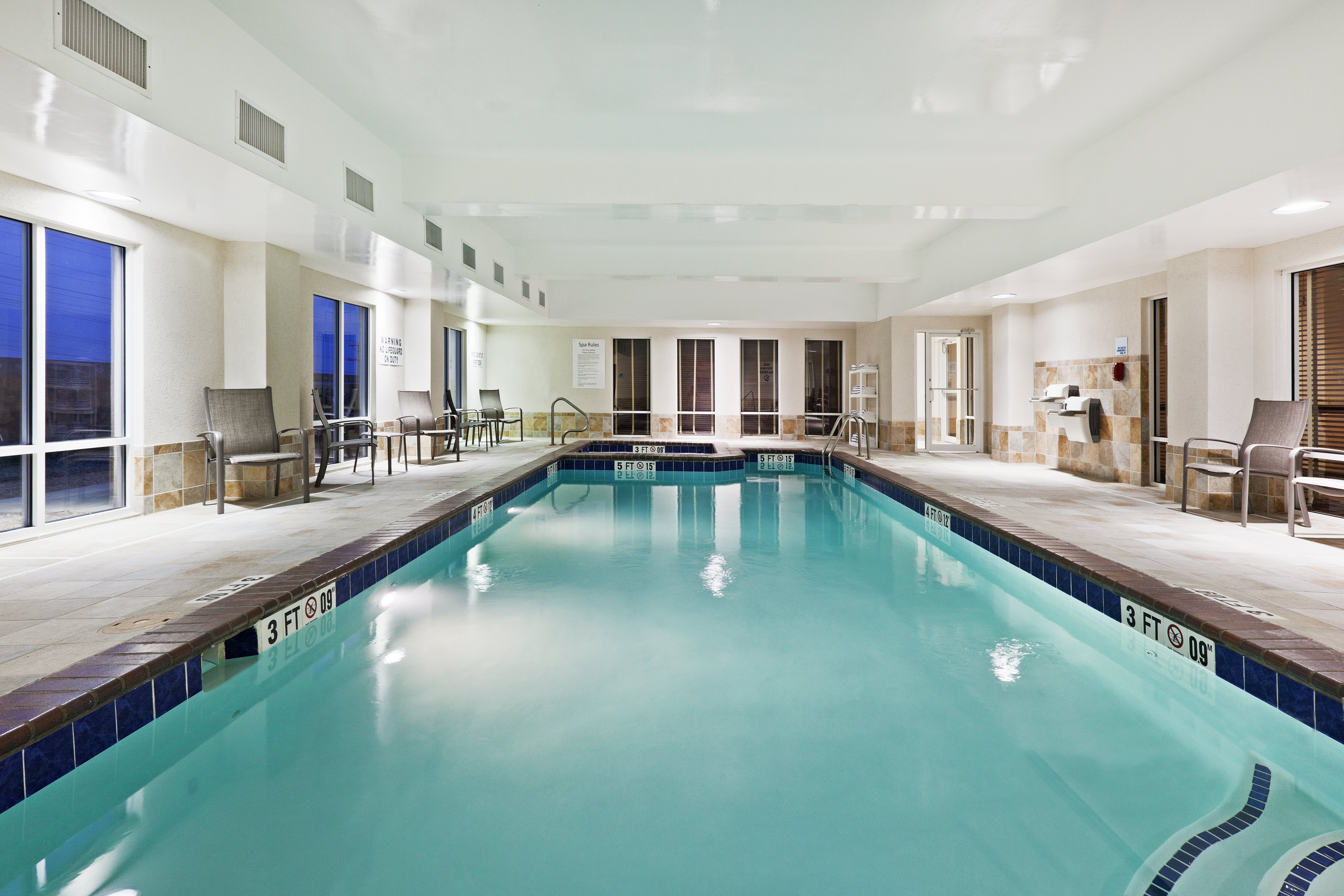 Holiday Inn Express Hotel & Suites El Paso West 20/36