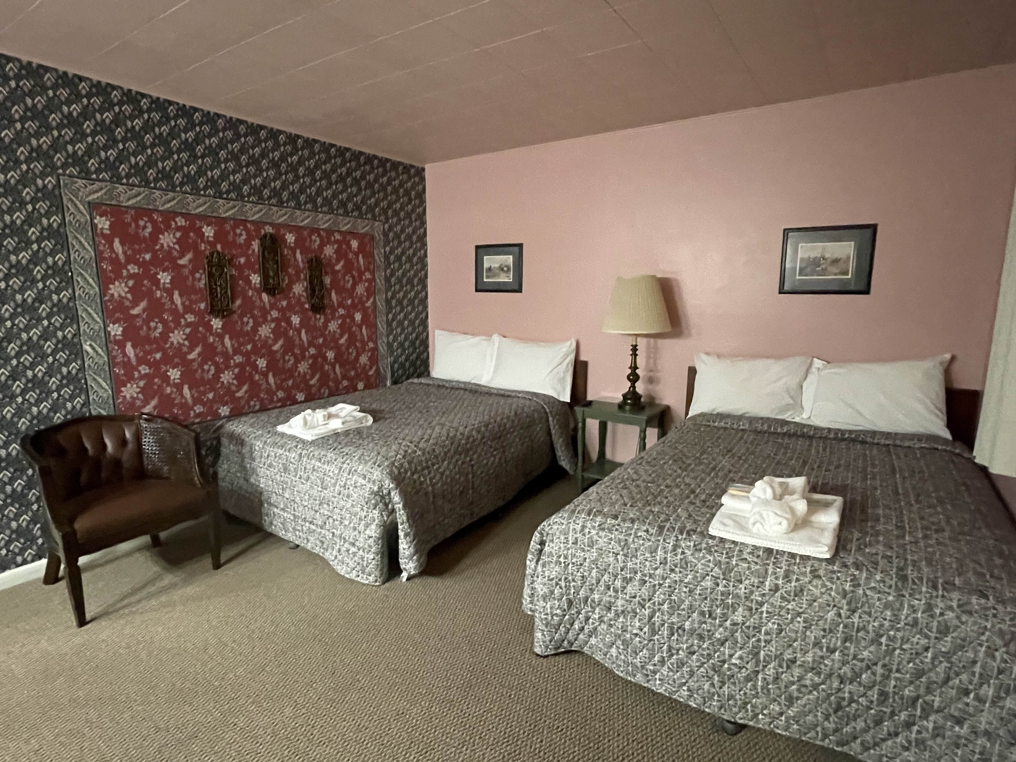 Victorian Inn Motel & Suites 9/48