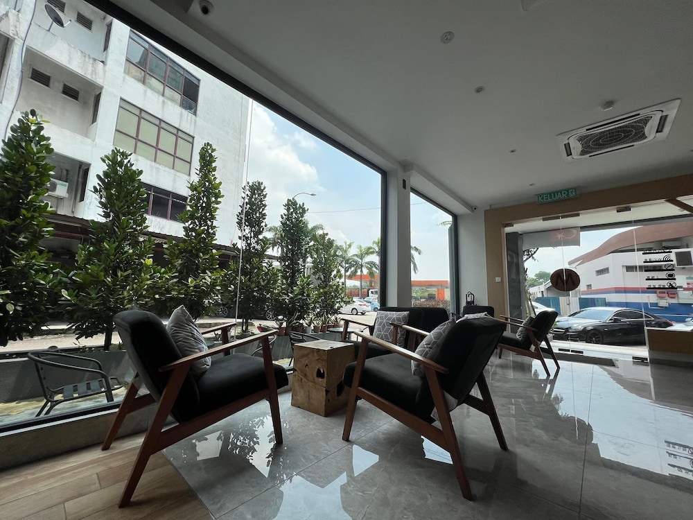 MIYABI HOTEL PERMAS 32/50