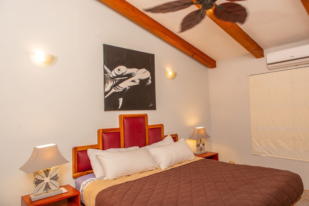 Villas Alturas 4/50