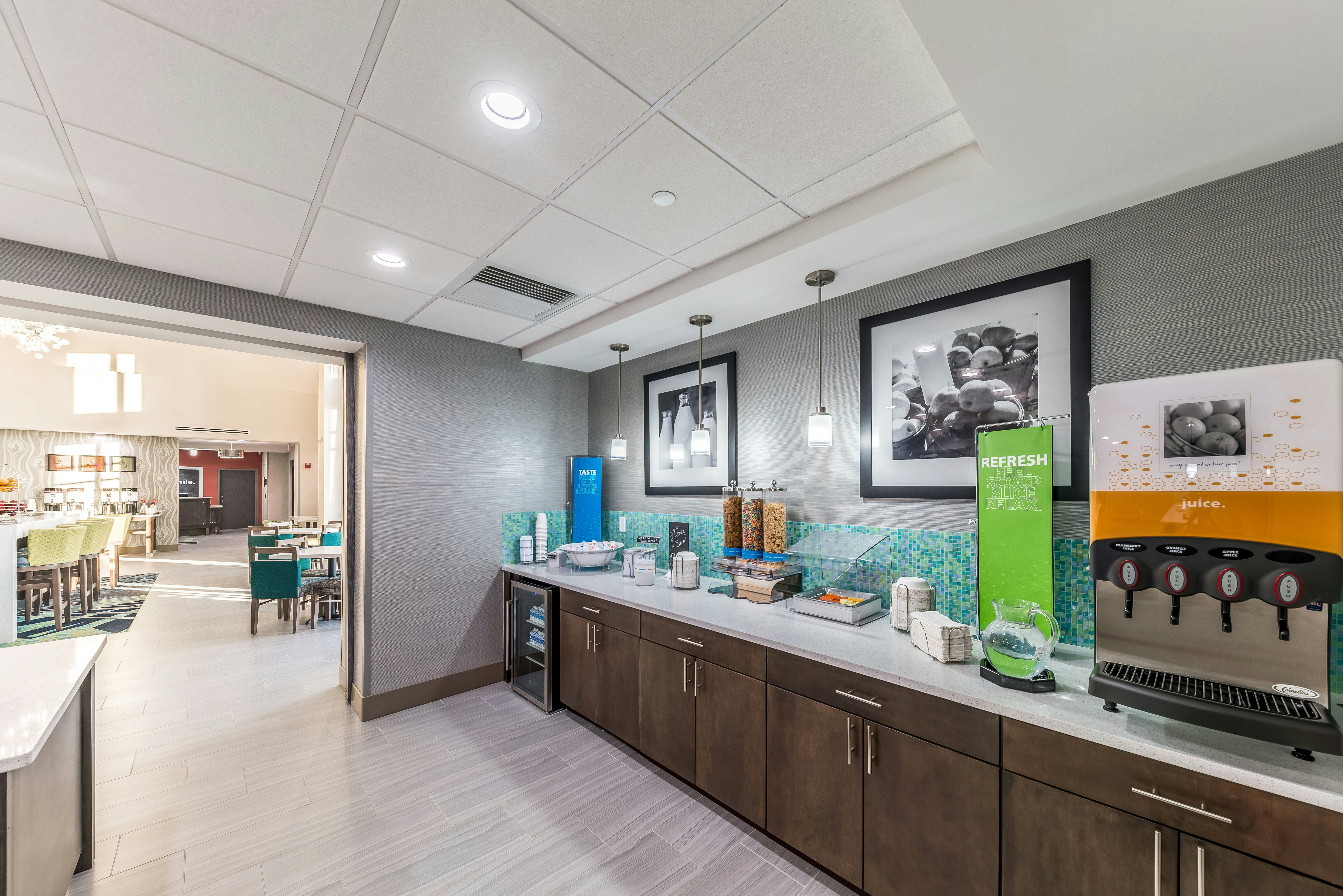 Hampton Inn Suites Pryor Ok 29/40