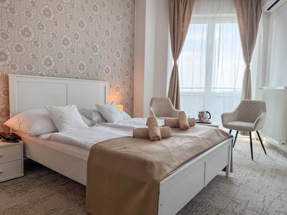 COMFORT, DOUBLE BED