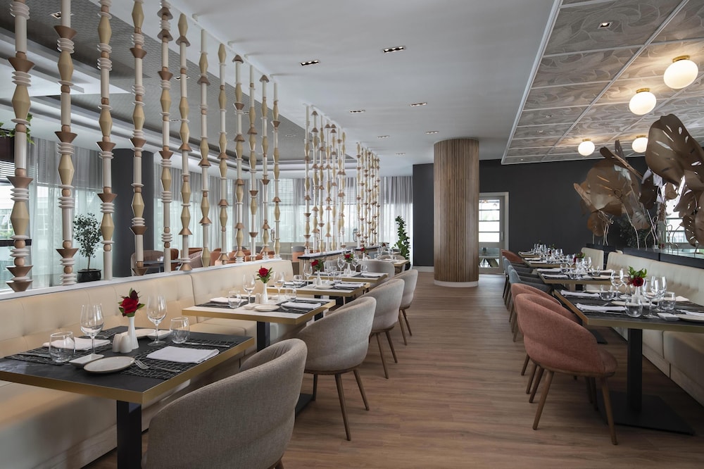 Hyatt Centric Santo Domingo 36/50