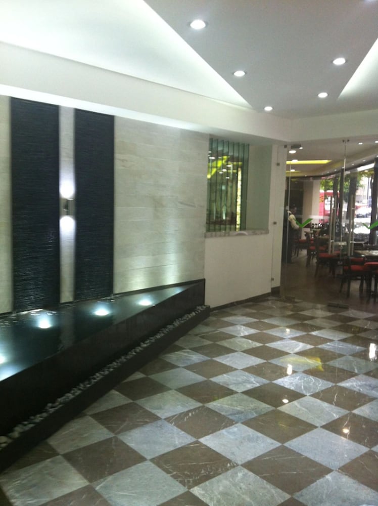 Hotel Premier 45/48