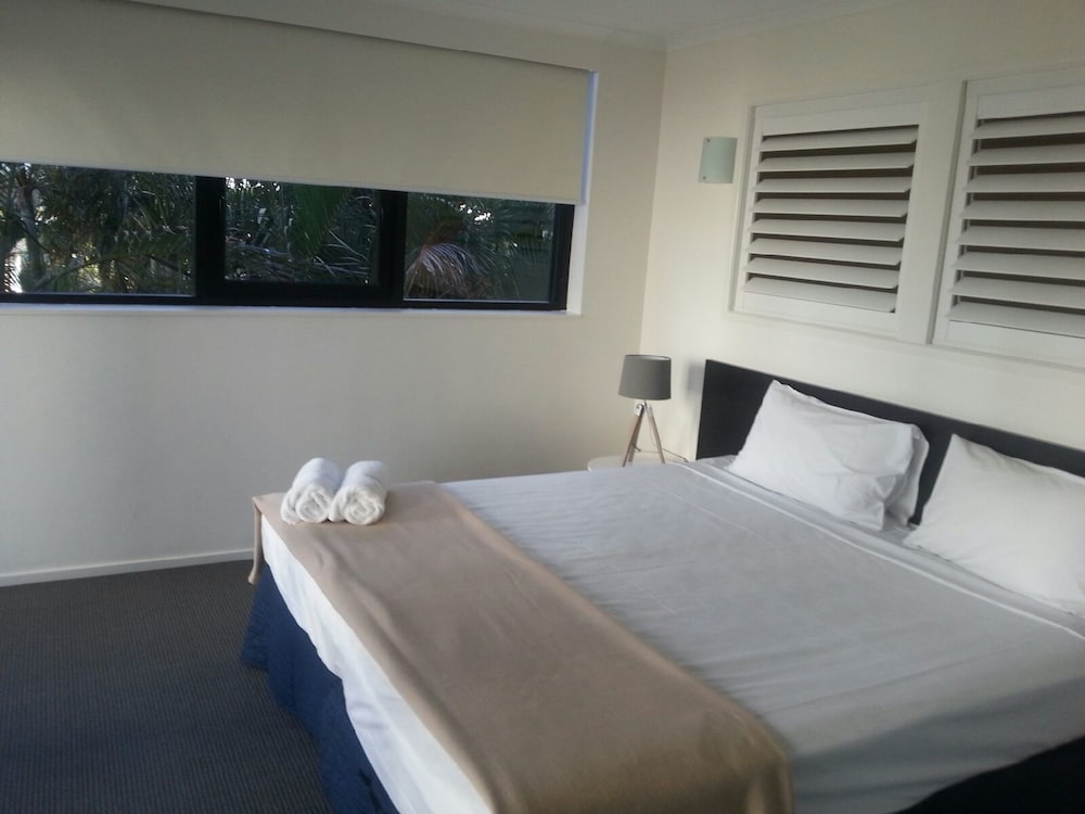 BEST WESTERN BROADBEACH TRAVEL INN APARTMENTS 16/70