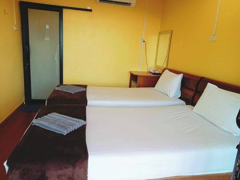 PHI PHI SAND SEA VIEW RESORT 23/57