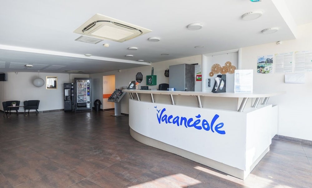 Lobby at Vacanceole Le Terral Montpellier Sud, SAINT JEAN DE VEDAS