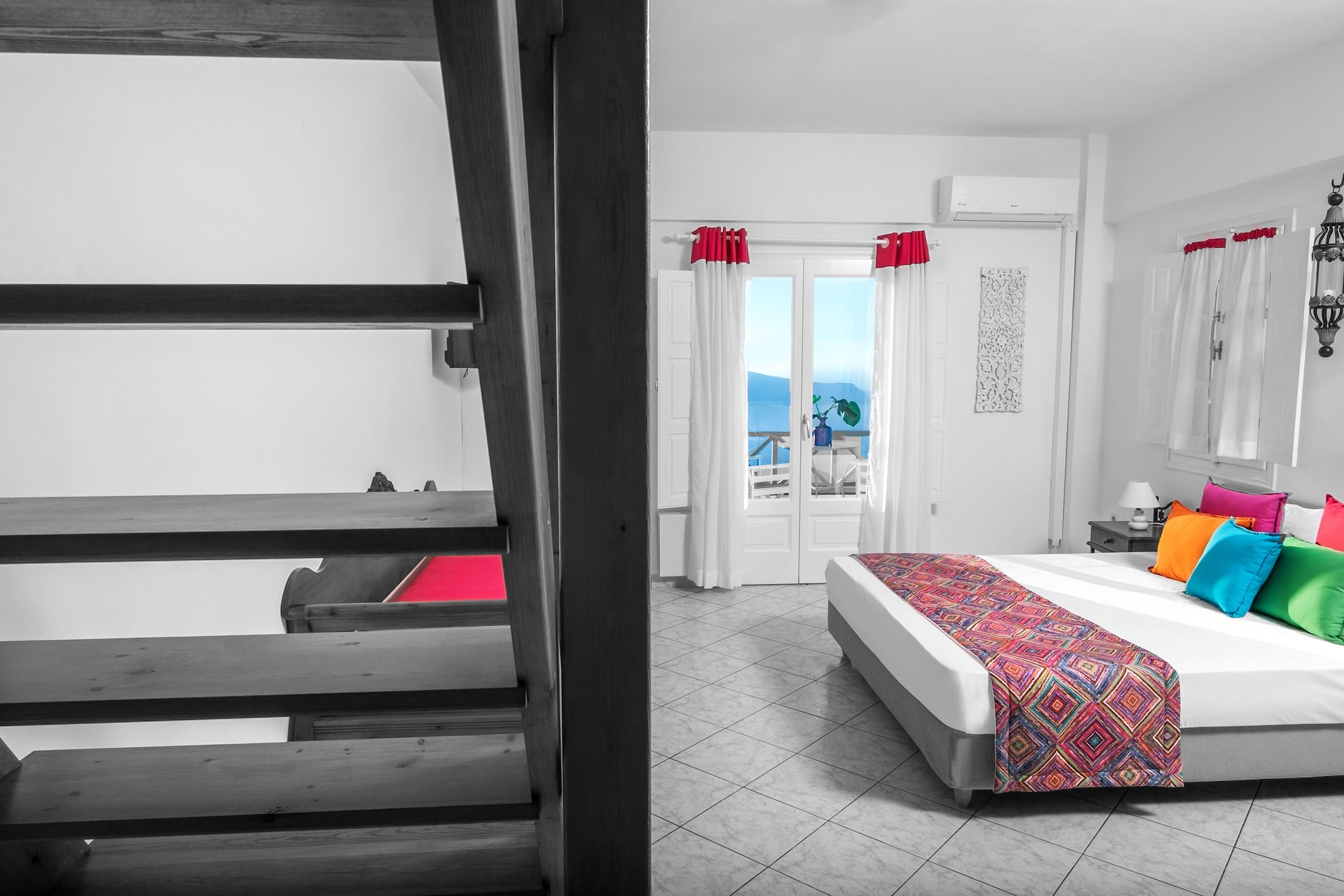 ELEGANT, SUITE, 1 QUEEN AND 1 DOUBLE BED, CALDERA AND SEA VIEW, SOFA