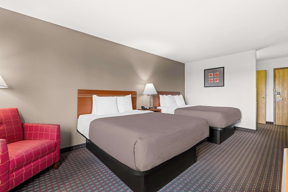غرفة بسريرين كوين، Rodeway Inn Rapid City SD 6/8