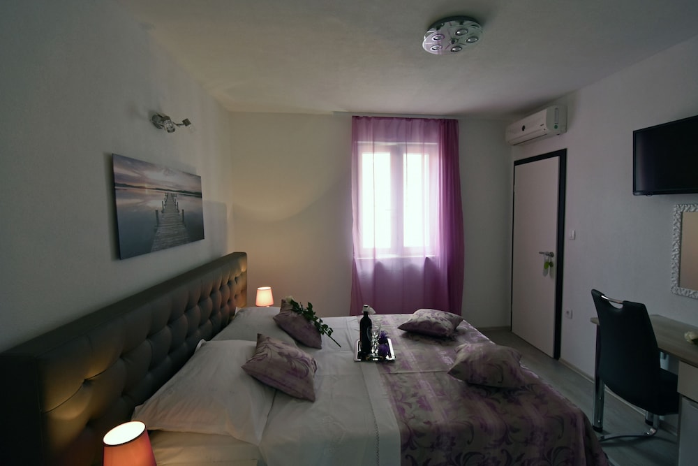 Kuzma Rooms 31/69