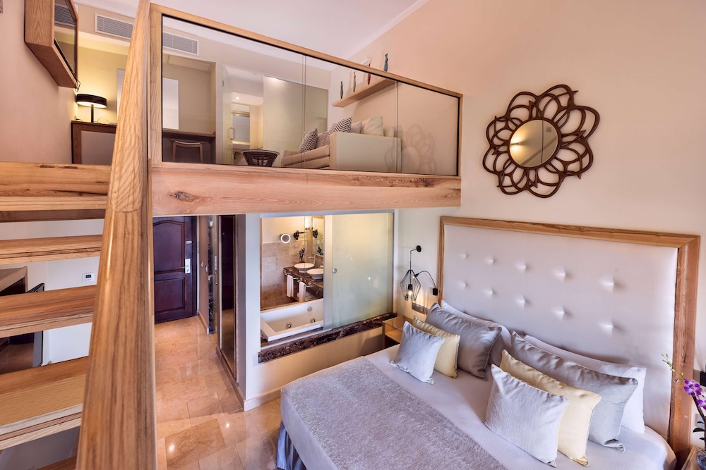 Loft, Suite, Single, Garden View