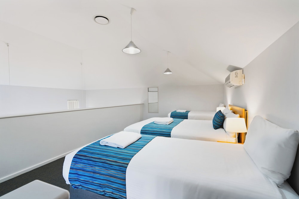 AMALFI RESORT BUSSELTON 10/61