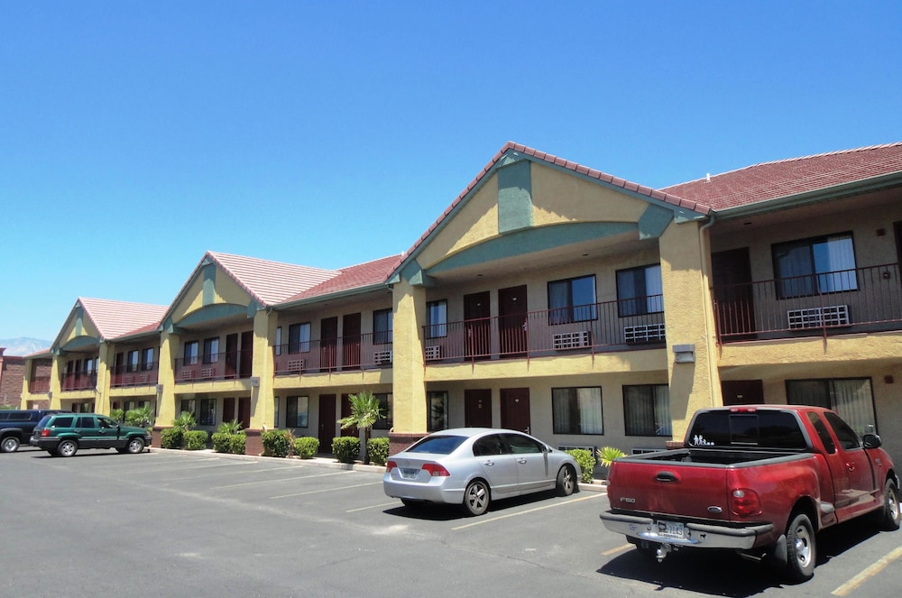 Americas Best Inns-St. George 7/38