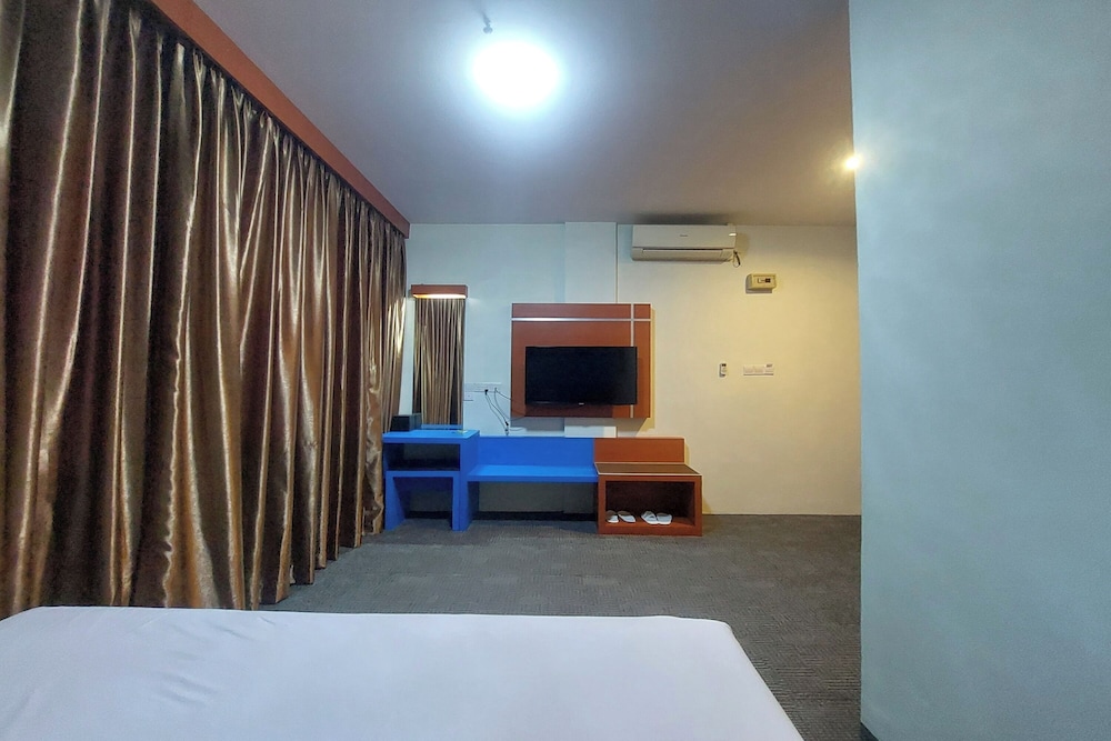 D'MERLION HOTEL 17/55