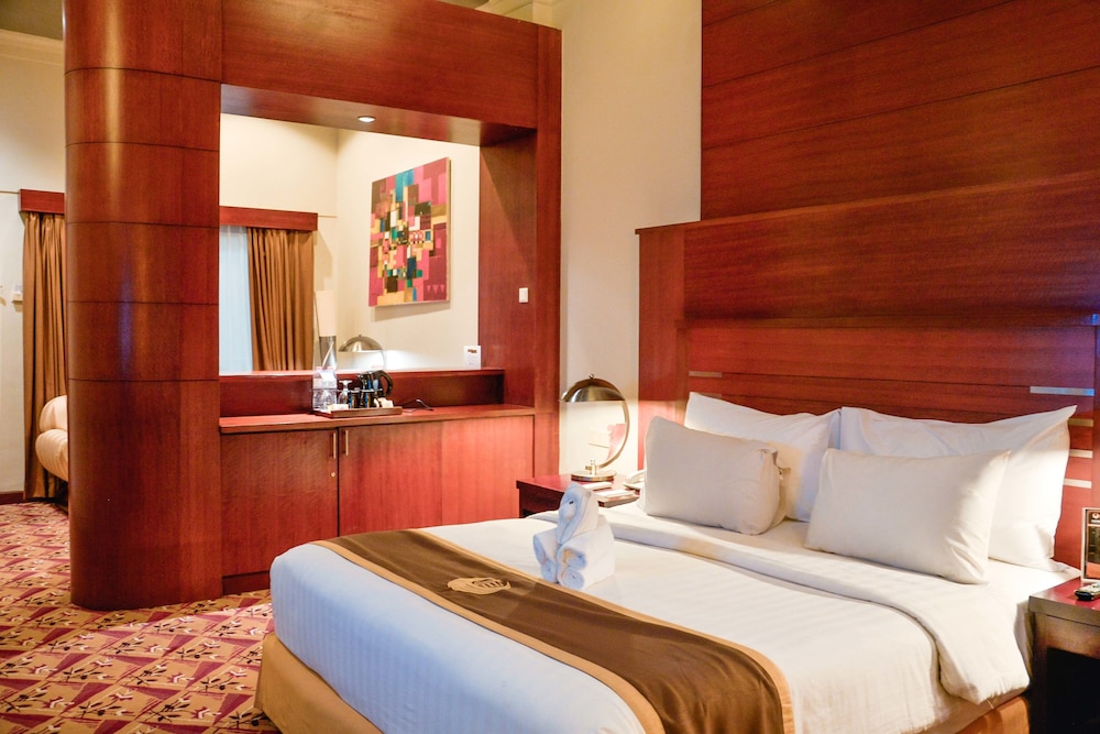 Savoy Homann Bandung 16/61