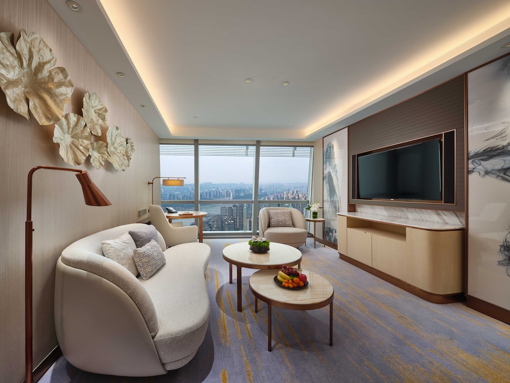 Intercontinental Chongqing Raffles City 44/70