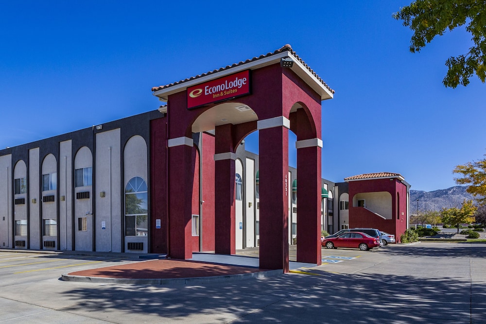 生态小屋套房旅馆(Econo Lodge Inn and Suites Albuquerque East I-40 Eubank Exit) 图片3