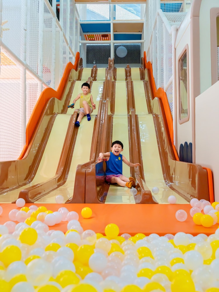 Hyatt Place Kunming South Railway Station 40/50