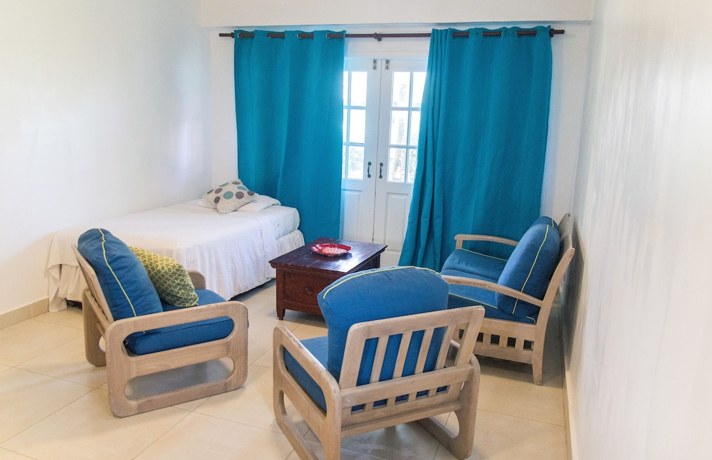 Ocean Spray Beach Apartments 22/50
